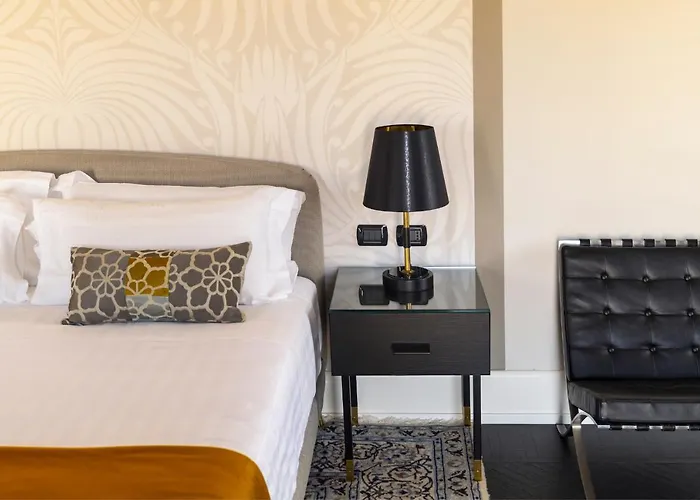 Maison d'hôtes Ricciardelli Luxury - Piazza Di Spagna 4*