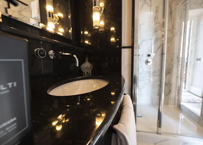Ricciardelli Luxury - Piazza Di Spagna Rome
