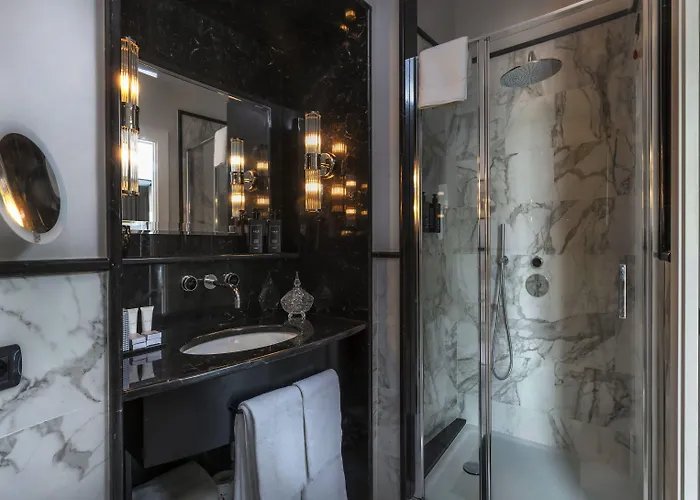 Ricciardelli Luxury - Piazza Di Spagna Affittacamere Roma